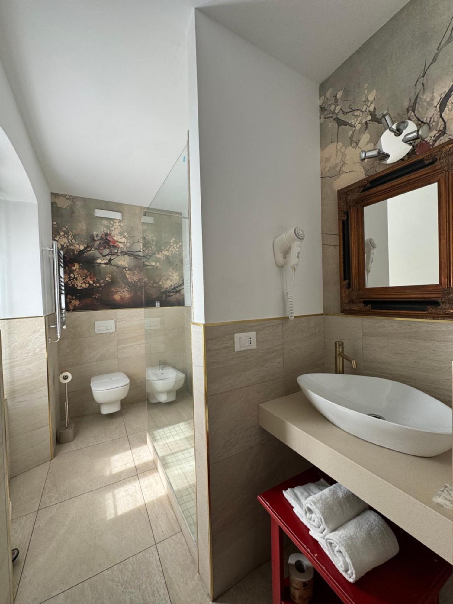 Готель Relais Al Porto Песк'єра-дель-Гарда Екстер'єр фото