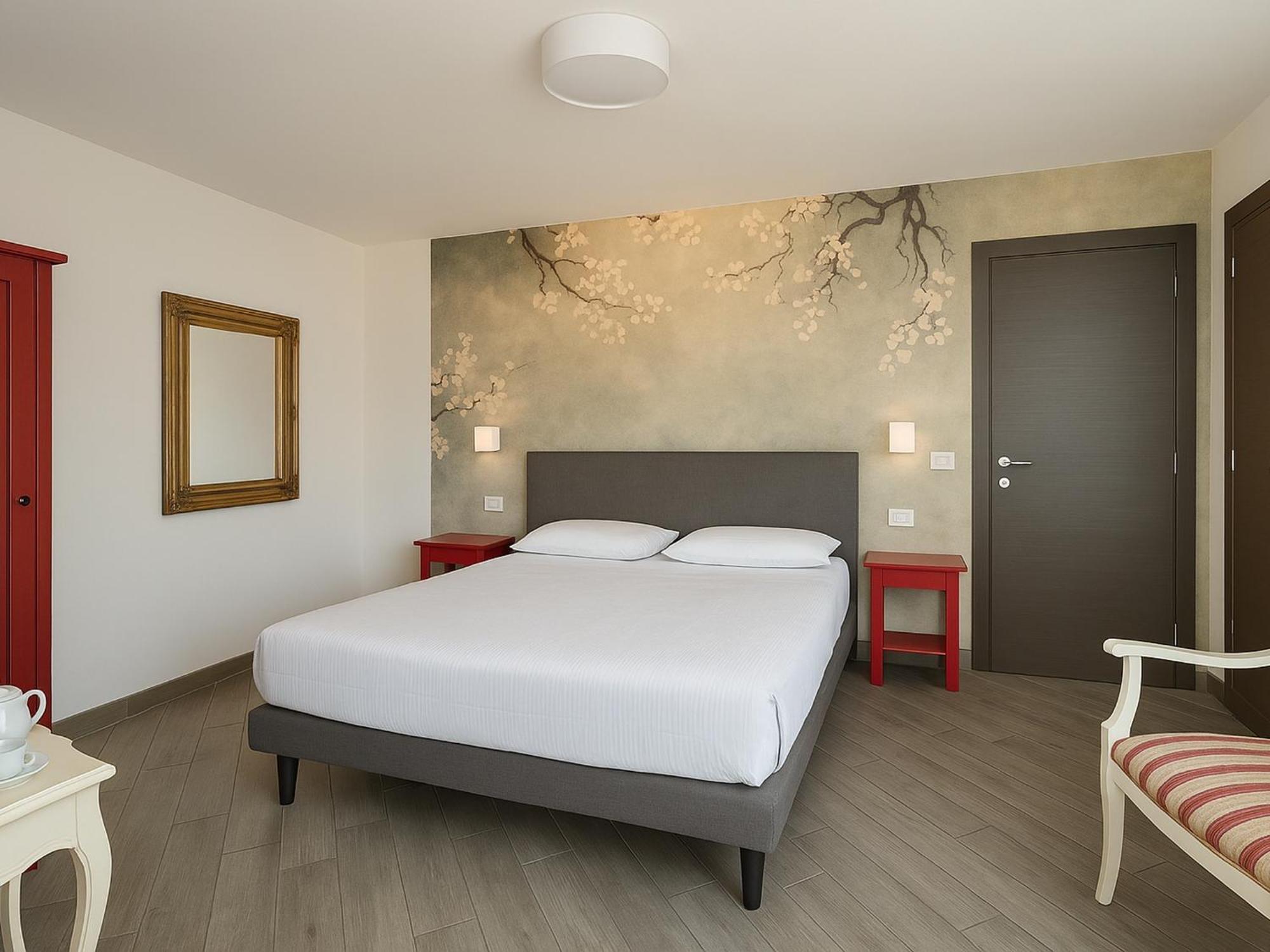 Готель Relais Al Porto Песк'єра-дель-Гарда Екстер'єр фото